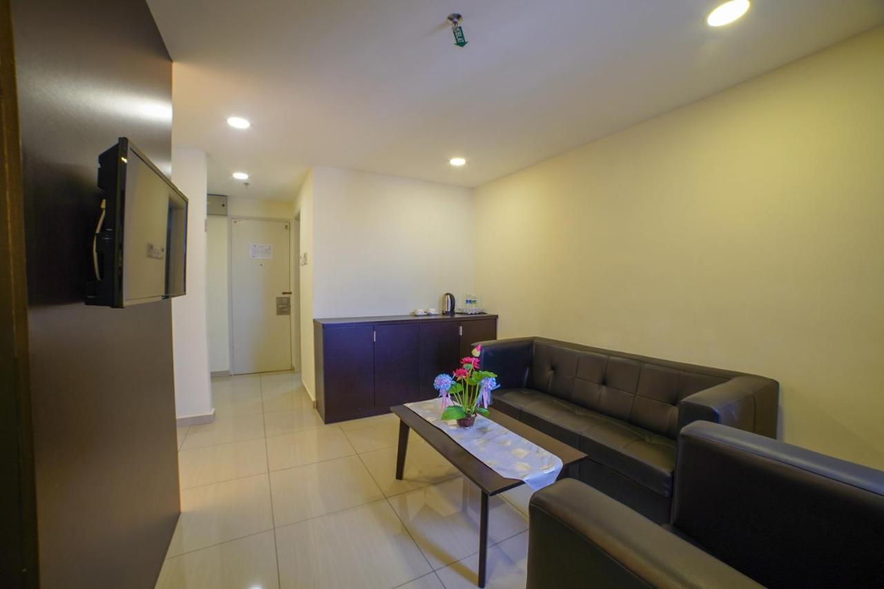 Oyo 89531 Villa Hotel Segamat Kültér fotó