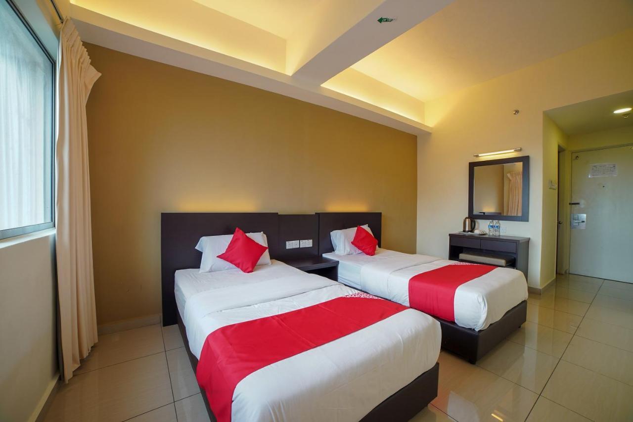 Oyo 89531 Villa Hotel Segamat Kültér fotó