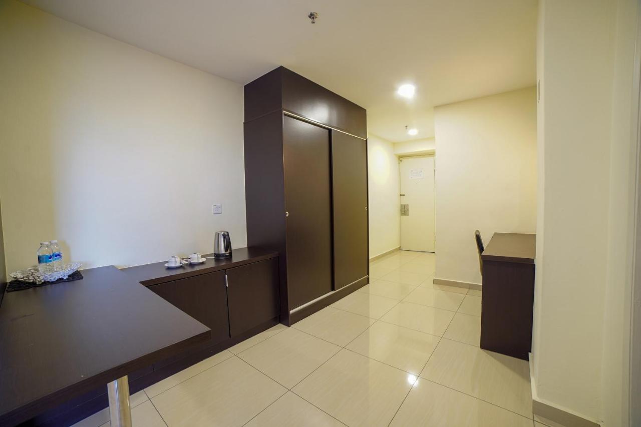 Oyo 89531 Villa Hotel Segamat Kültér fotó