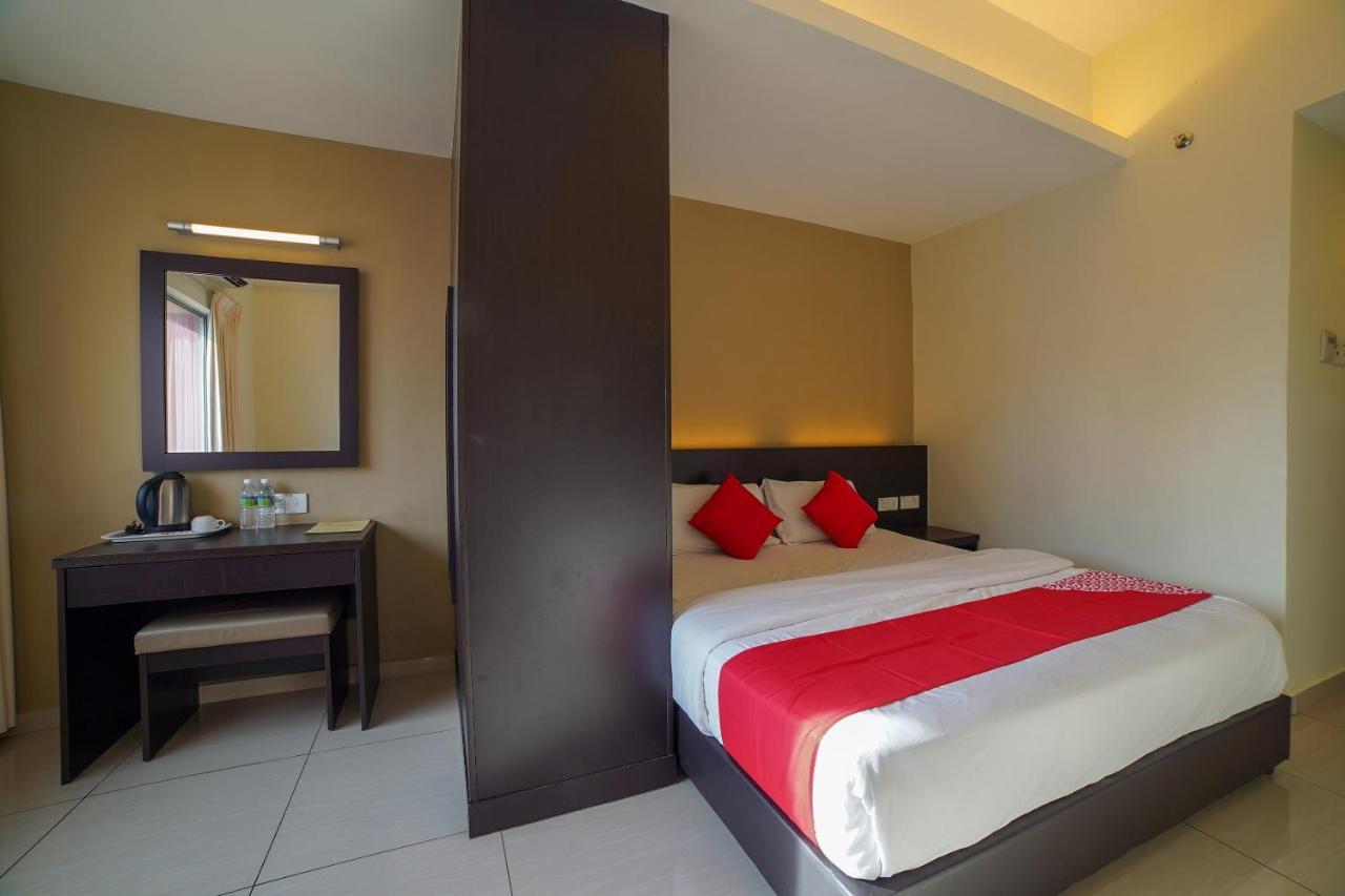 Oyo 89531 Villa Hotel Segamat Kültér fotó