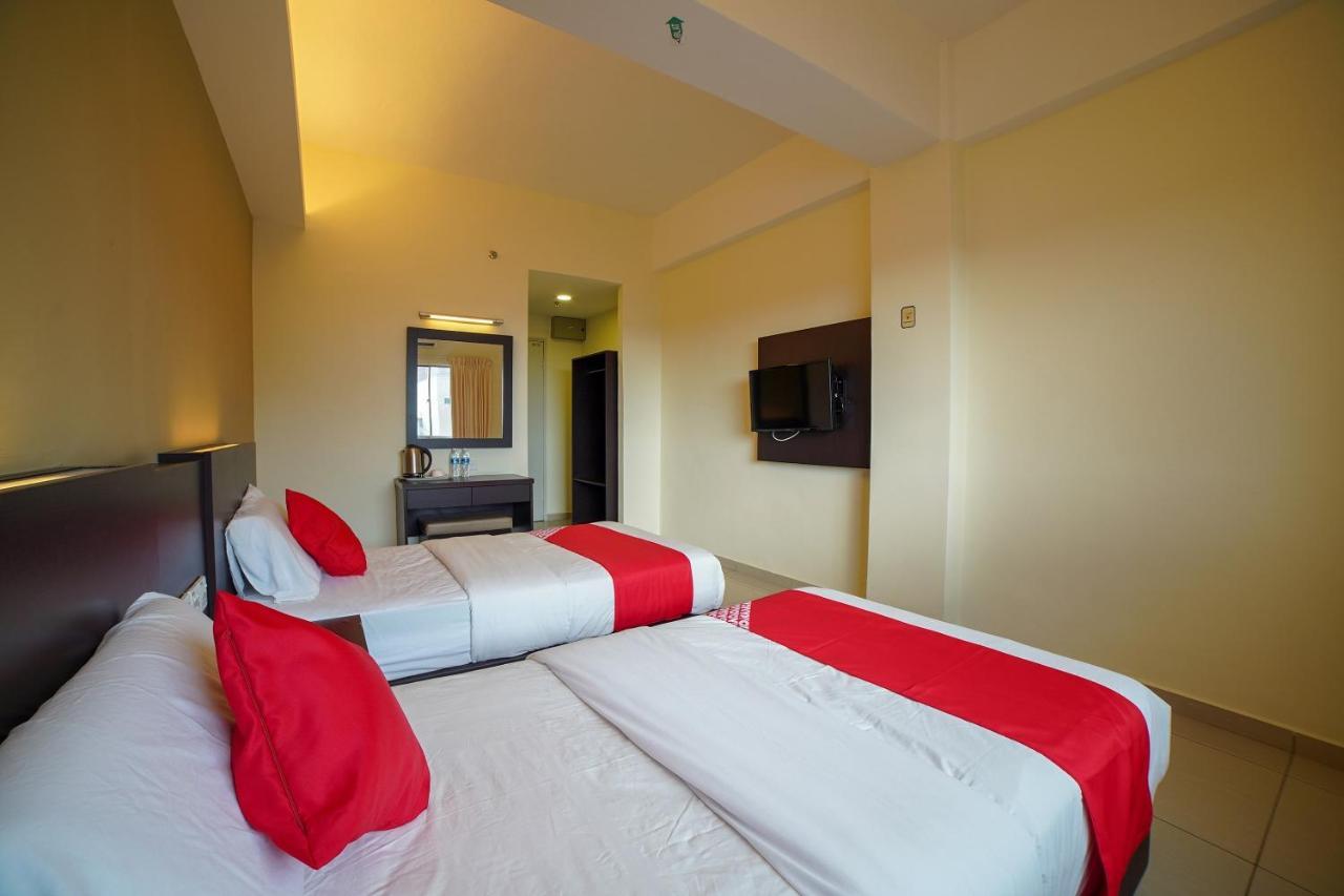 Oyo 89531 Villa Hotel Segamat Kültér fotó