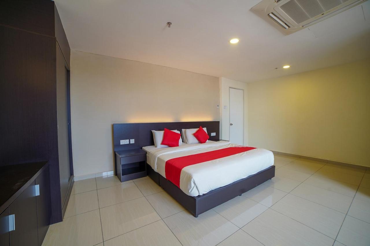 Oyo 89531 Villa Hotel Segamat Kültér fotó