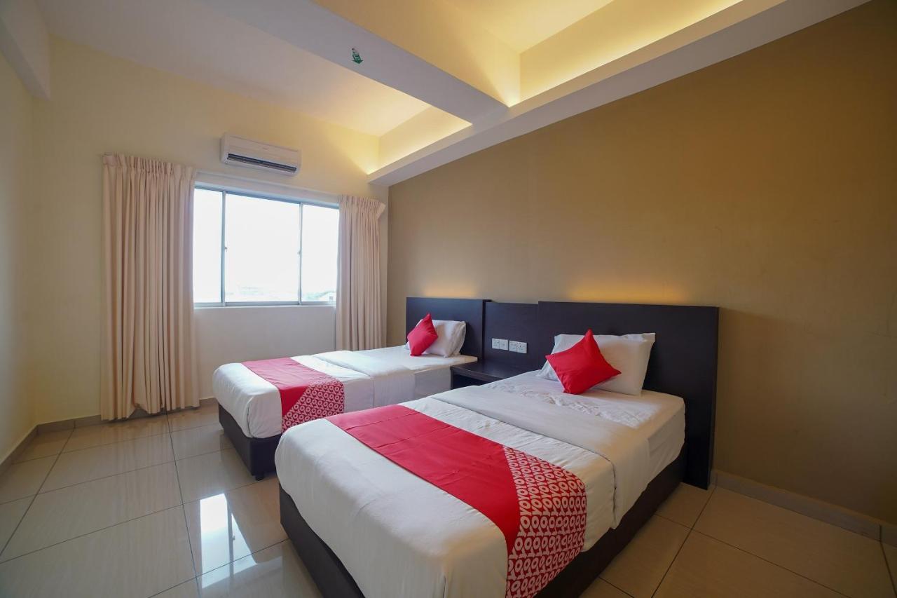 Oyo 89531 Villa Hotel Segamat Kültér fotó