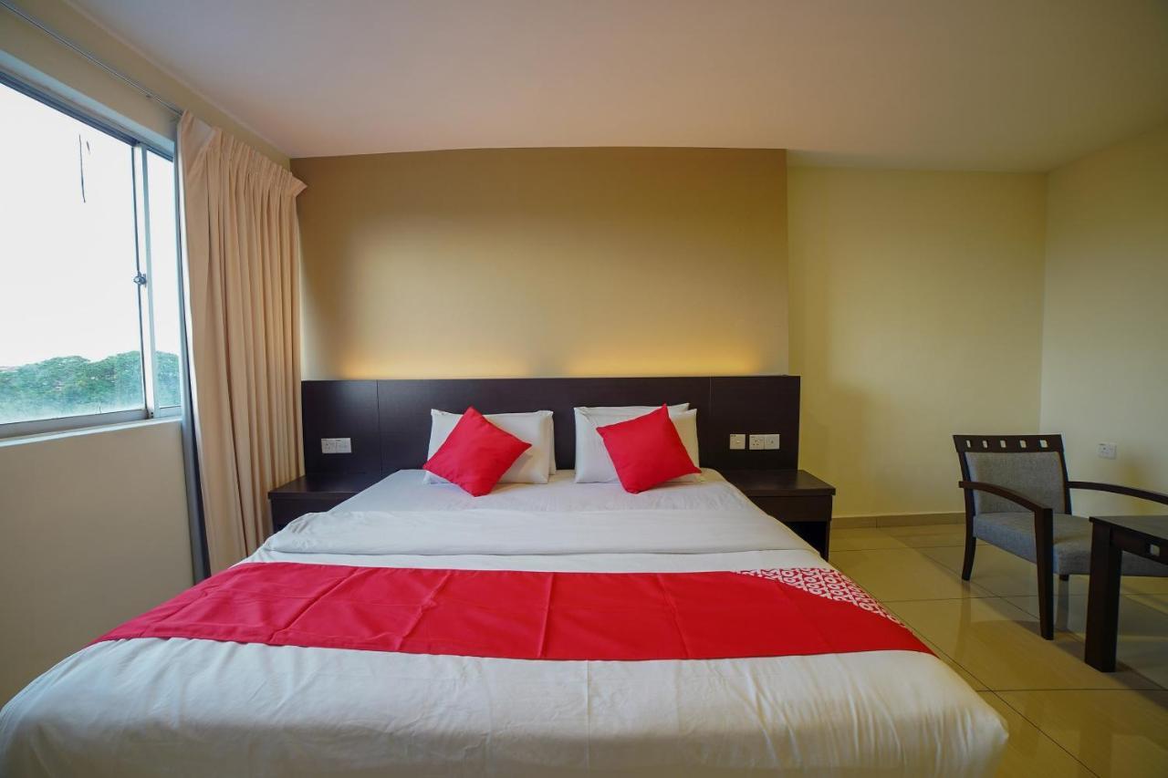 Oyo 89531 Villa Hotel Segamat Kültér fotó