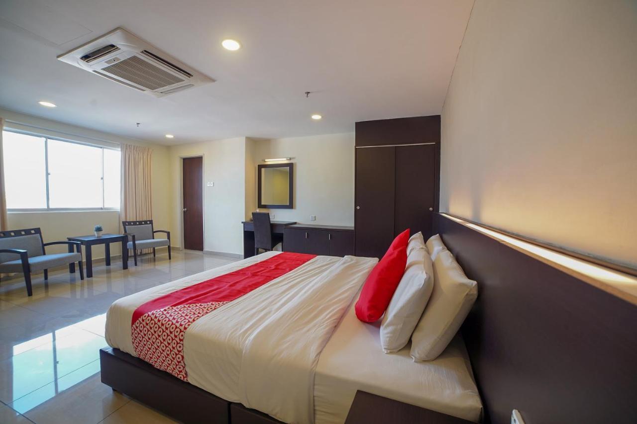 Oyo 89531 Villa Hotel Segamat Kültér fotó