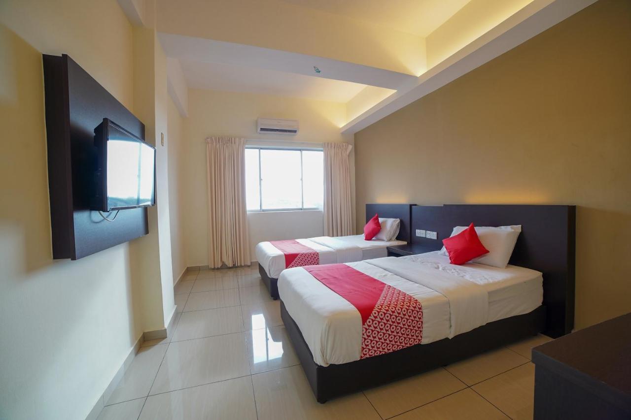 Oyo 89531 Villa Hotel Segamat Kültér fotó