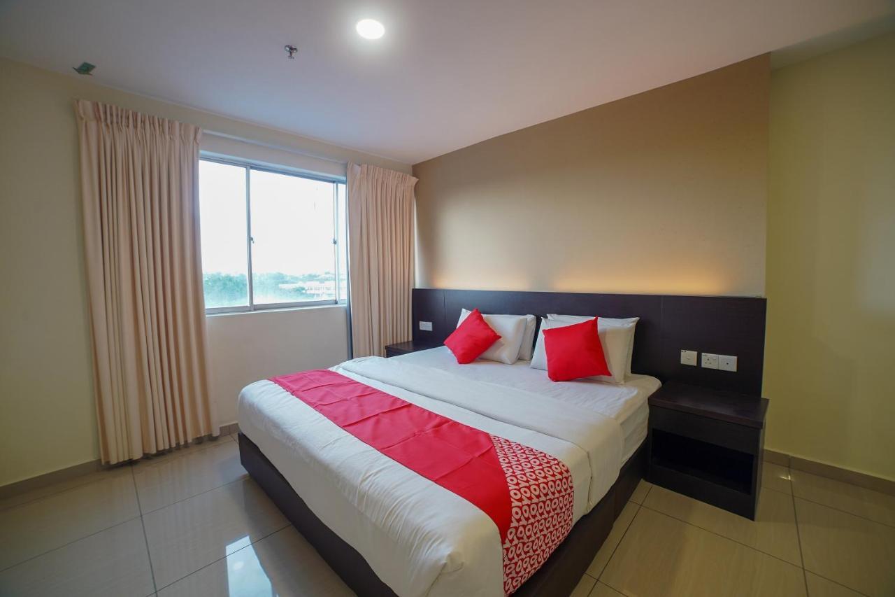 Oyo 89531 Villa Hotel Segamat Kültér fotó