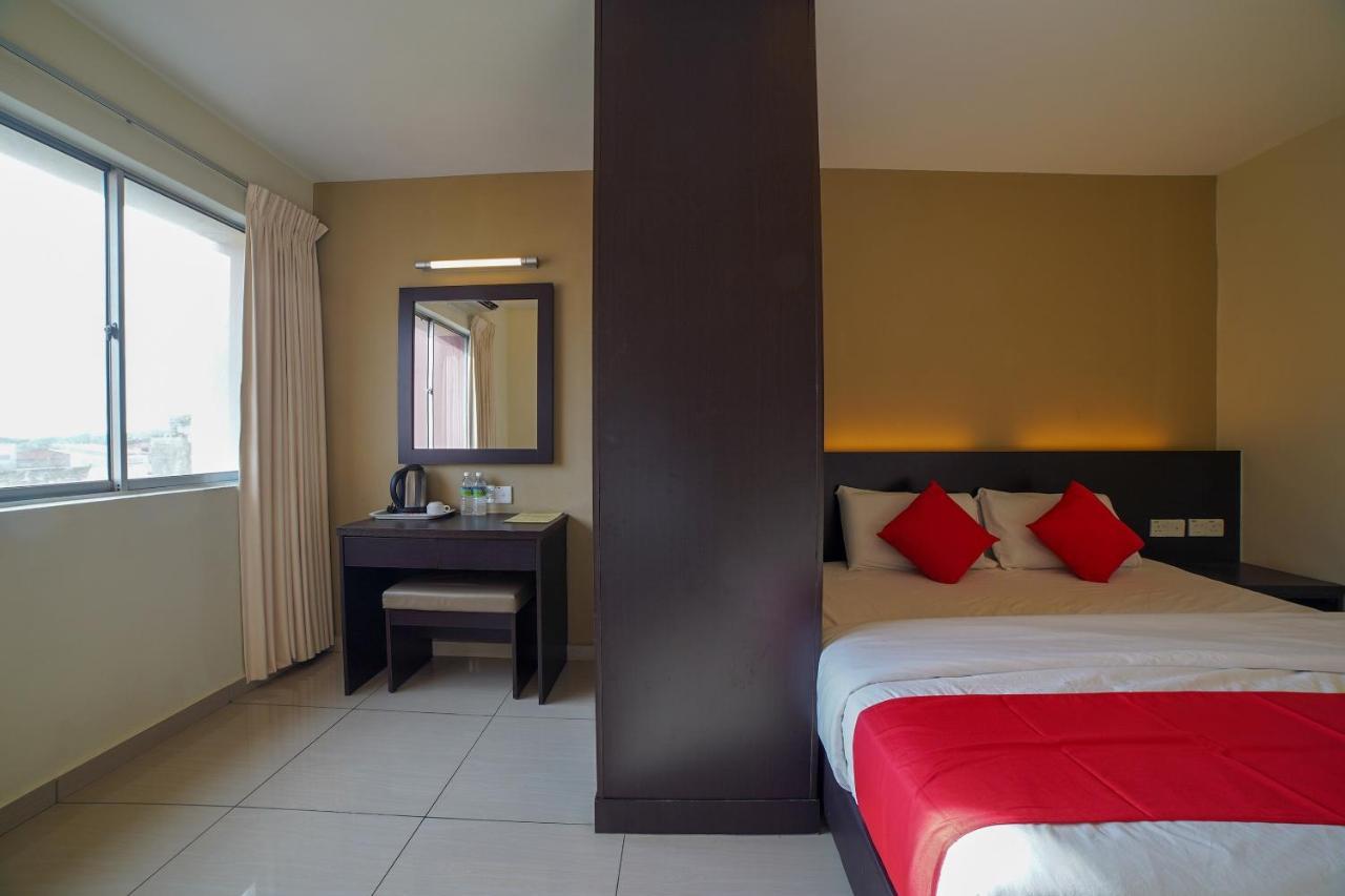 Oyo 89531 Villa Hotel Segamat Kültér fotó