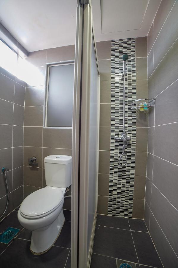 Oyo 89531 Villa Hotel Segamat Kültér fotó